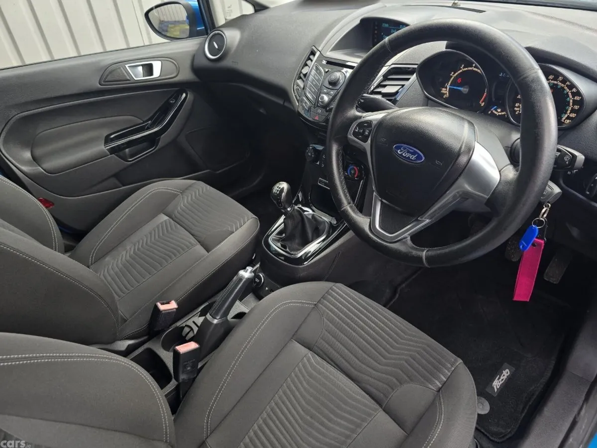 Ford Fiesta Hatchback, Petrol, 2015, Blue