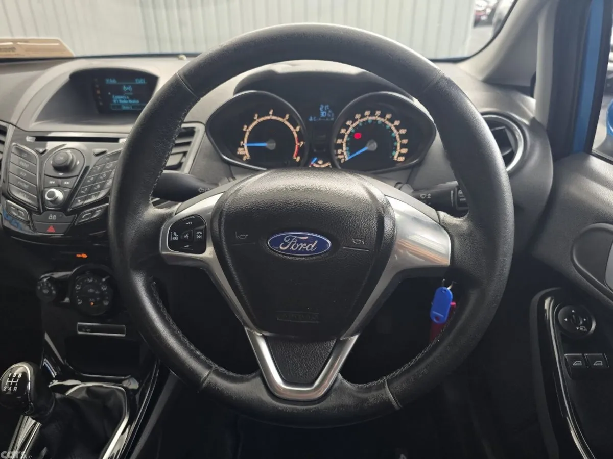 Ford Fiesta Hatchback, Petrol, 2015, Blue