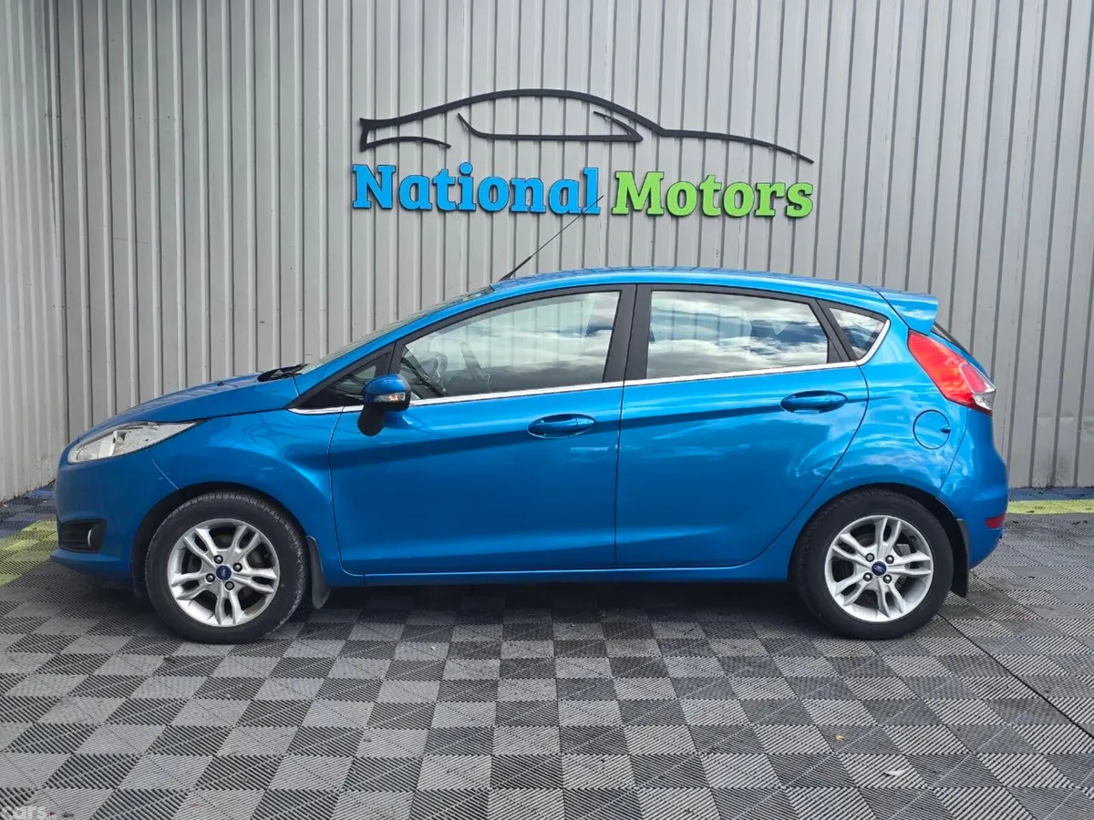 Ford Fiesta Hatchback, Petrol, 2015, Blue