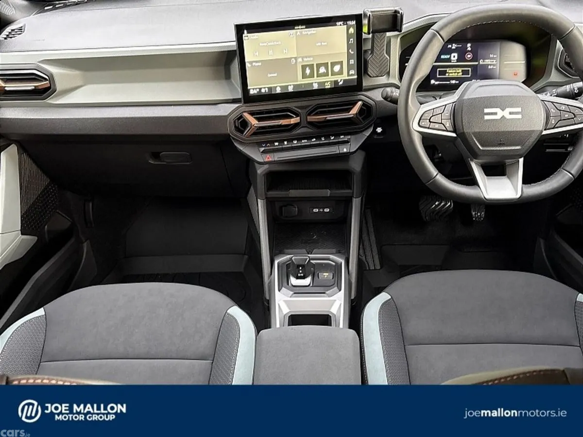 Dacia Duster SUV, Petrol Hybrid, 2027, Green