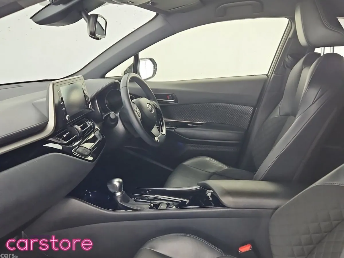 Toyota C-HR Hatchback, Petrol Hybrid, 2020, White