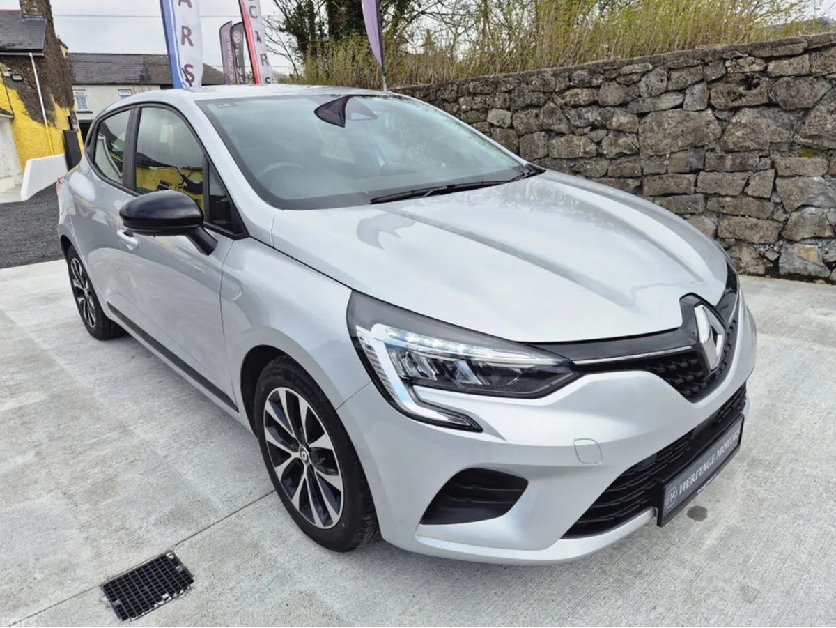 Renault Clio Hatchback, Petrol, 2023, Grey