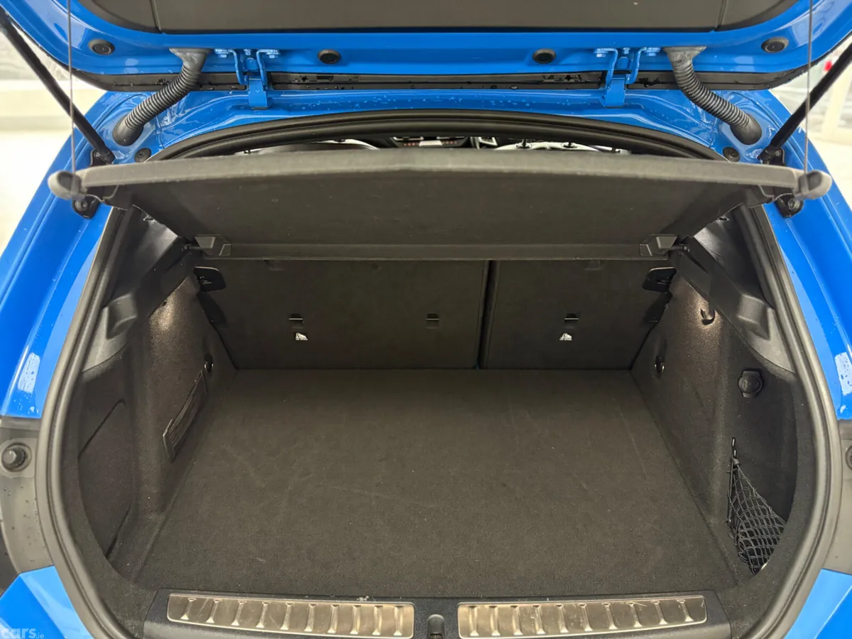 BMW 1-Series Hatchback, Diesel, 2020, Blue
