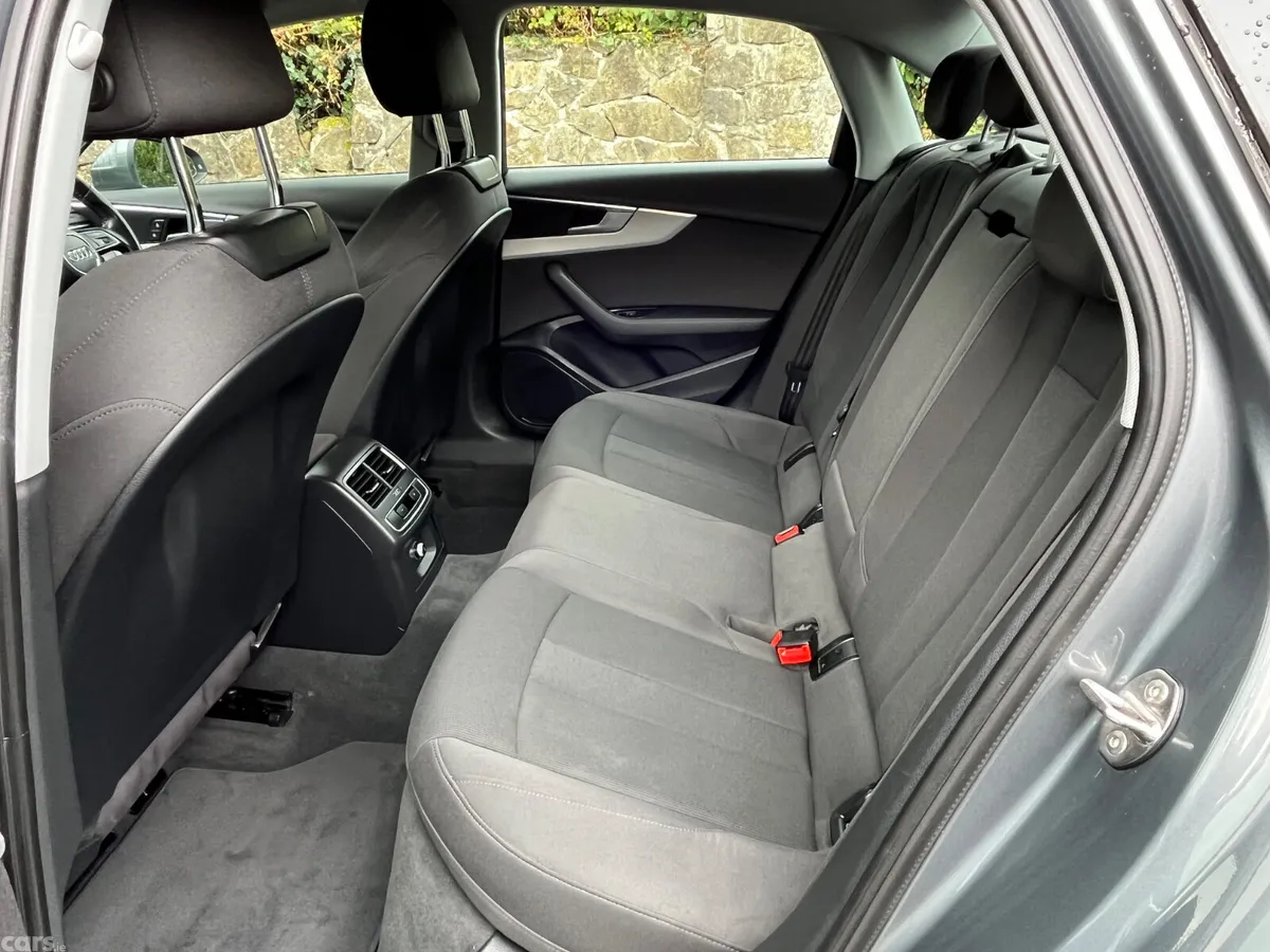 Audi A4 Saloon, Diesel, 2017, Grey