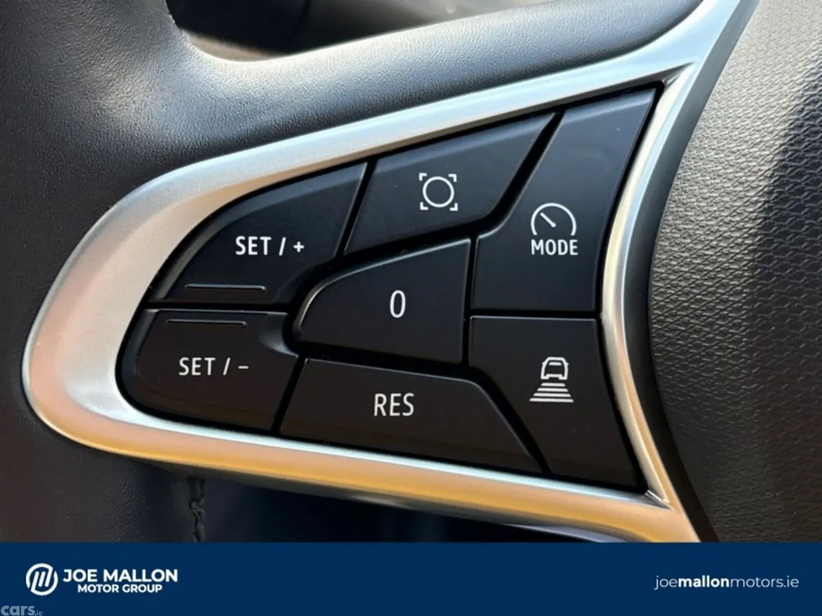 Renault Arkana Hatchback, Petrol Hybrid, 2025, Blue