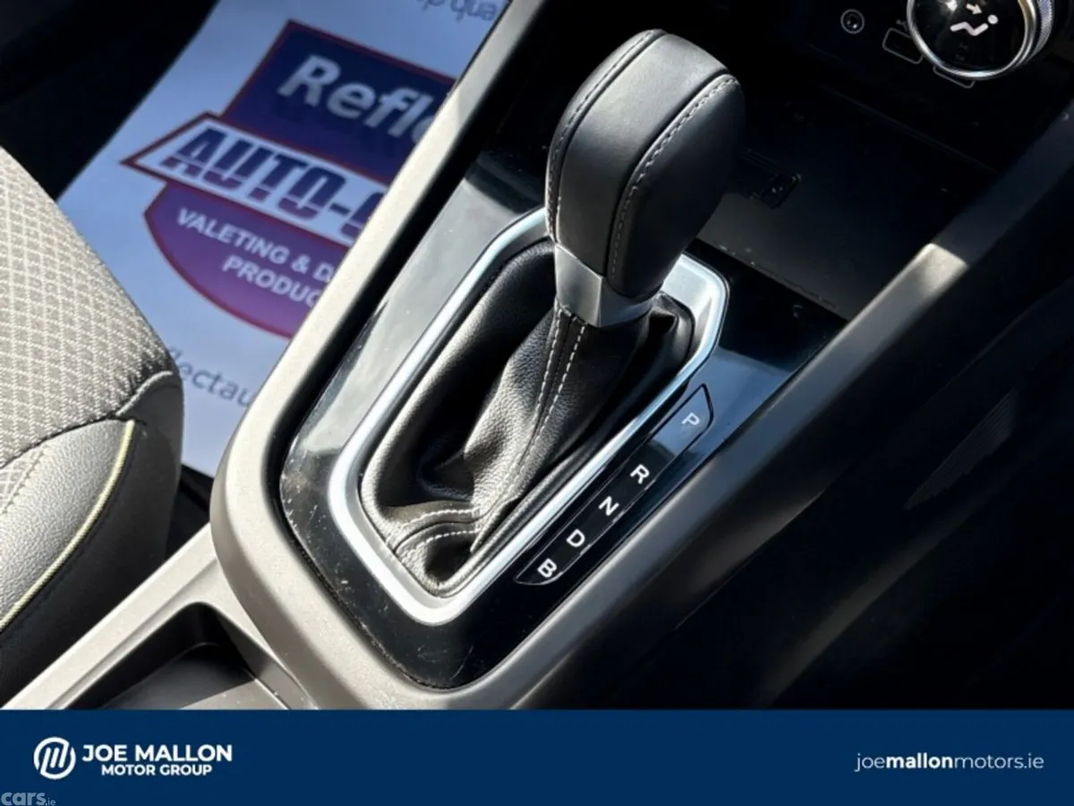 Renault Arkana Hatchback, Petrol Hybrid, 2025, Blue