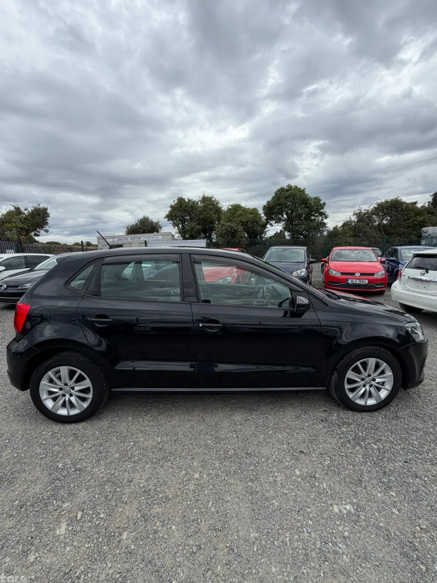 Volkswagen Polo Hatchback, Petrol, 2015, Black