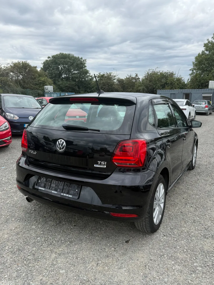 Volkswagen Polo Hatchback, Petrol, 2015, Black