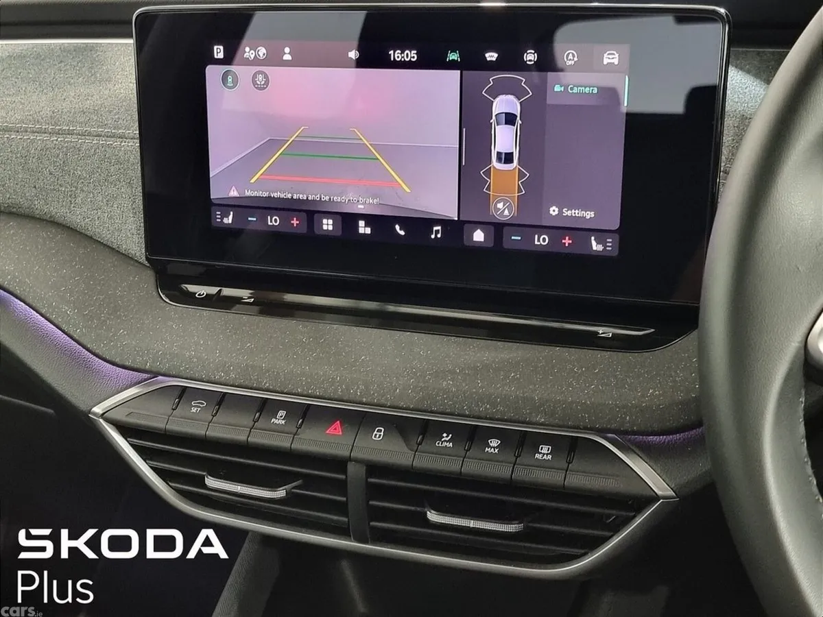 Skoda Octavia Saloon, Diesel, 2025, Grey