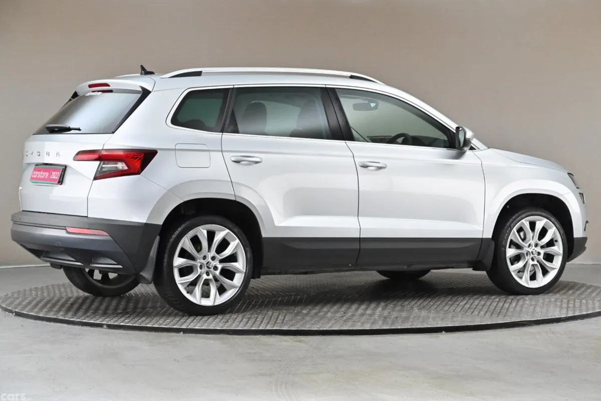 Skoda Karoq SUV, Petrol, 2022, Grey
