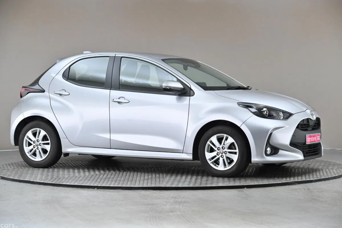 Toyota Yaris Hatchback, Petrol, 2022, Grey