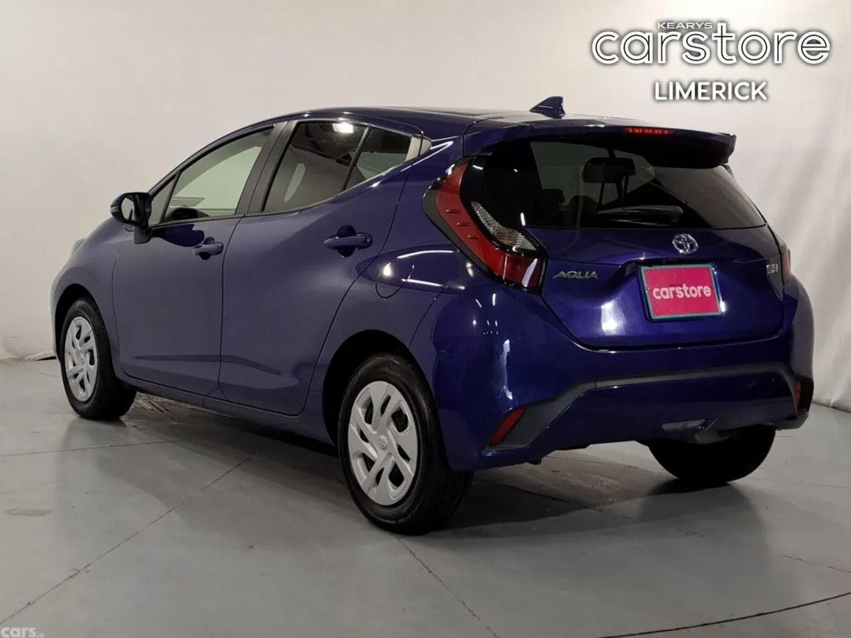 Toyota Aqua Hatchback, Petrol Hybrid, 2022, Blue