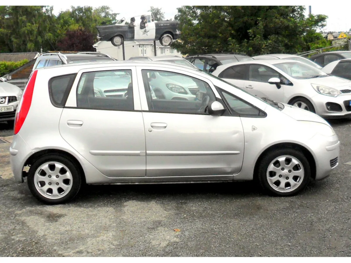 Mitsubishi Colt Hatchback, Petrol, 2005, Silver