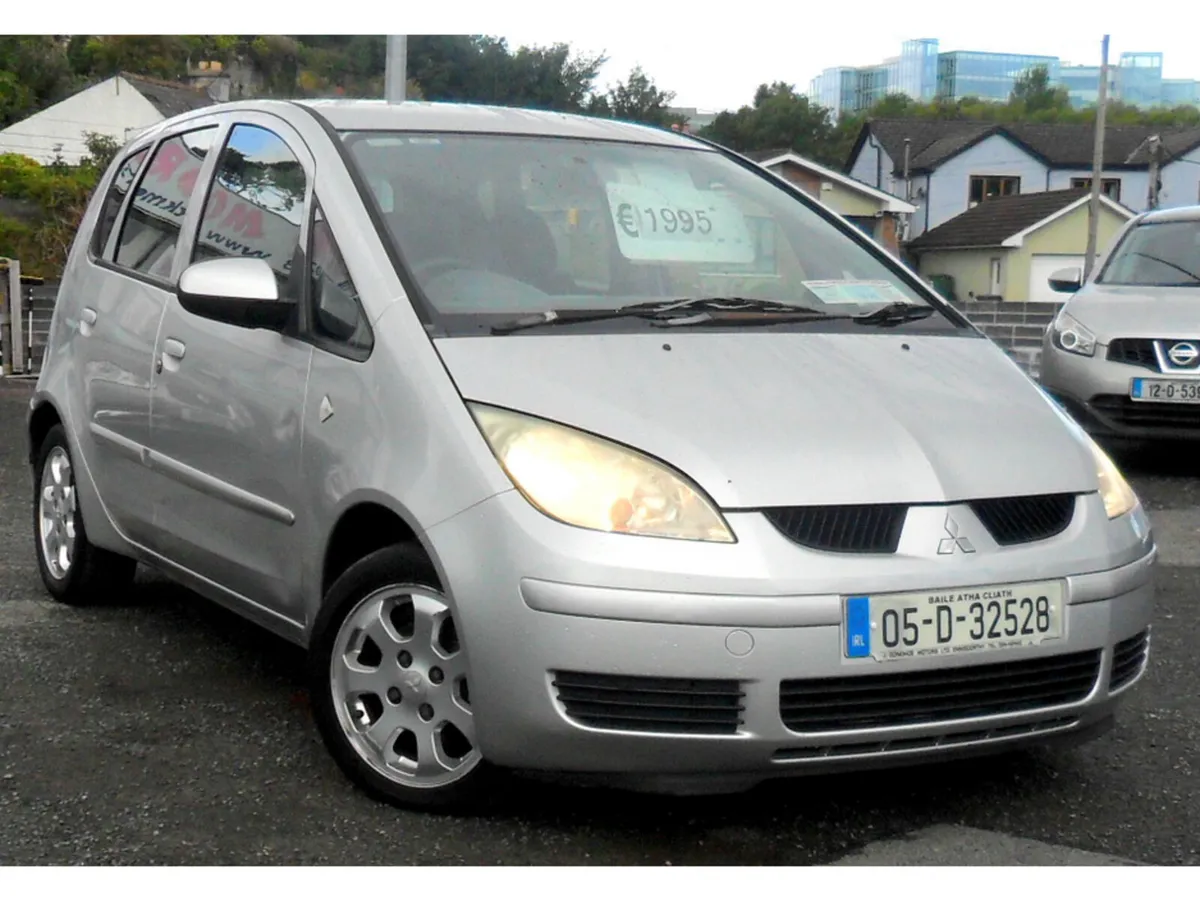 Mitsubishi Colt Hatchback, Petrol, 2005, Silver