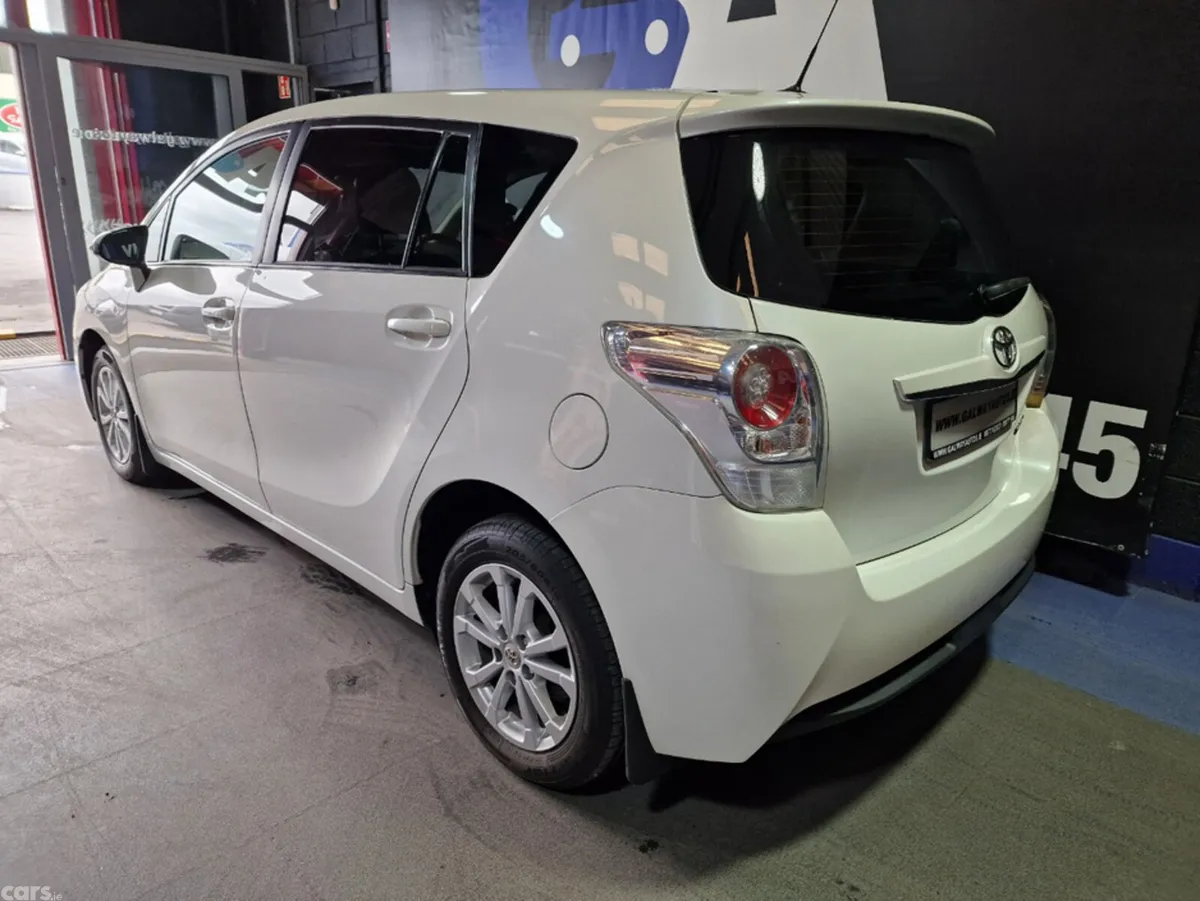 Toyota Verso MPV, Diesel, 2017, White