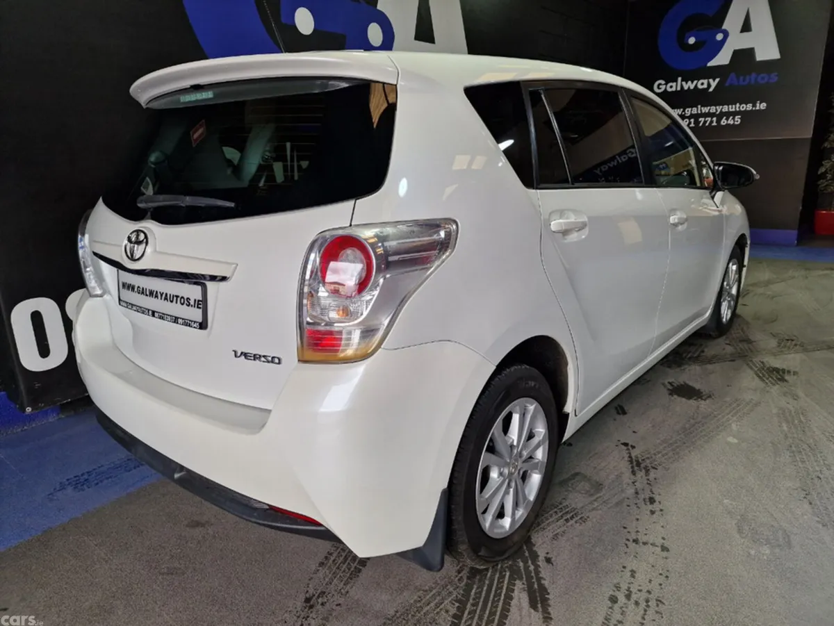 Toyota Verso MPV, Diesel, 2017, White