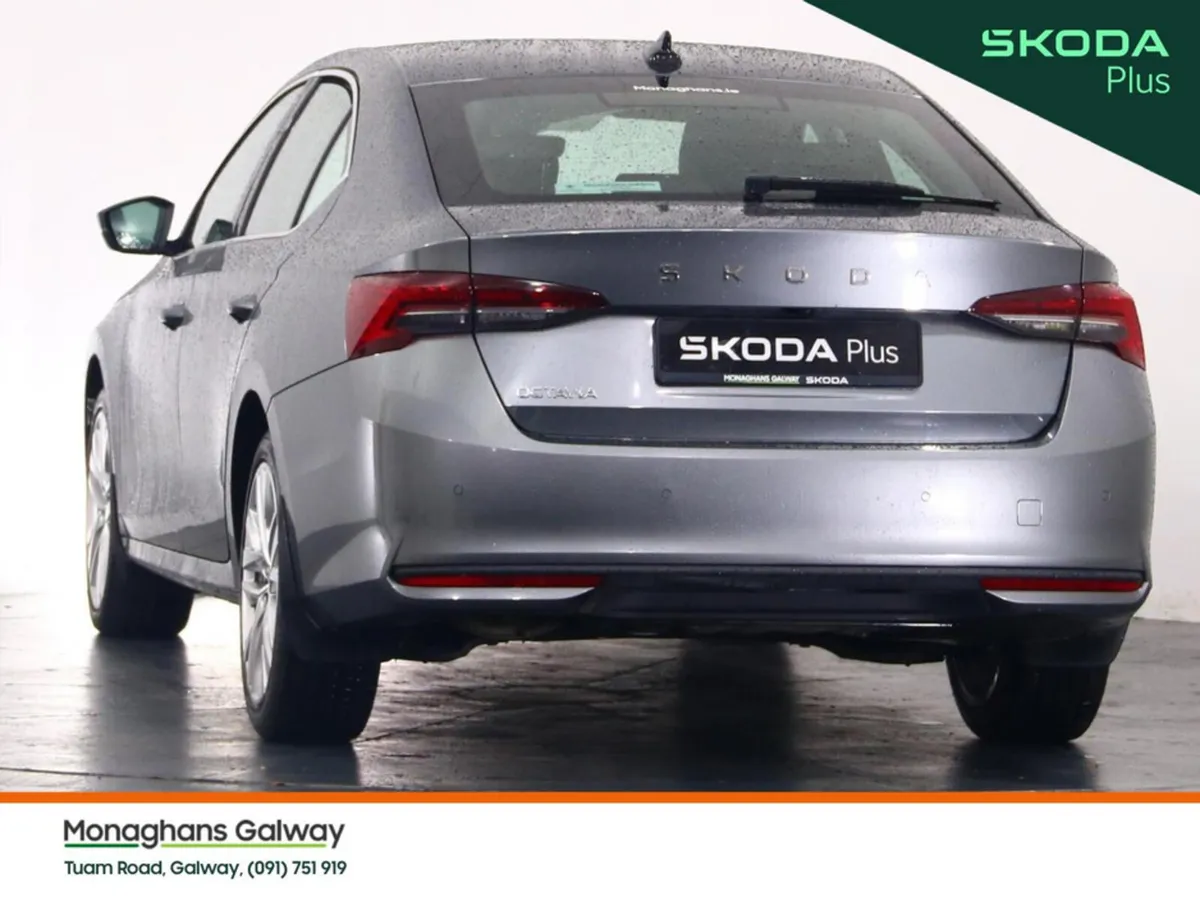Skoda Octavia Hatchback, Diesel, 2024, Grey