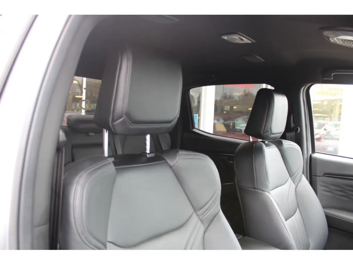 Isuzu D-Max Pick Up, Diesel, 2026, Grey