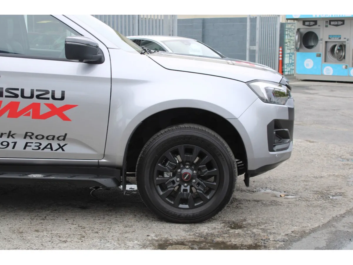 Isuzu D-Max Pick Up, Diesel, 2026, Grey