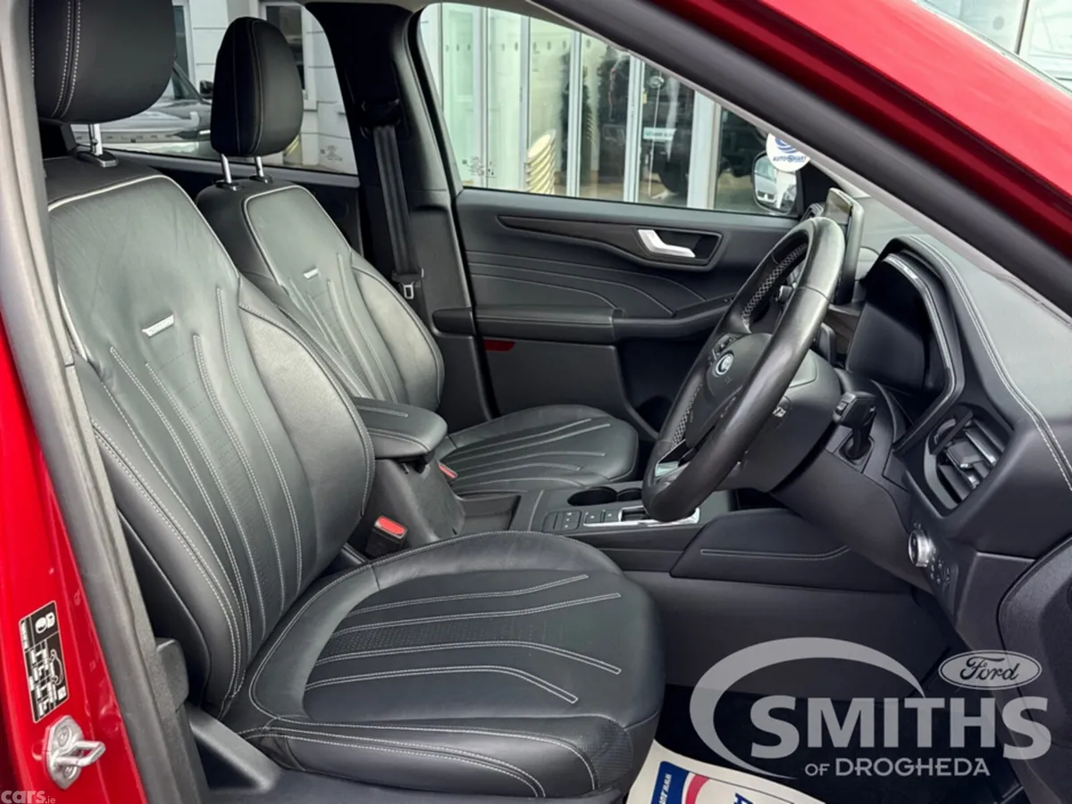 Ford Kuga MPV, Petrol Plug-in Hybrid, 2023, Red