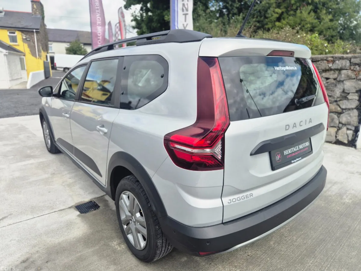 Dacia Jogger MPV, Petrol, 2022, Grey