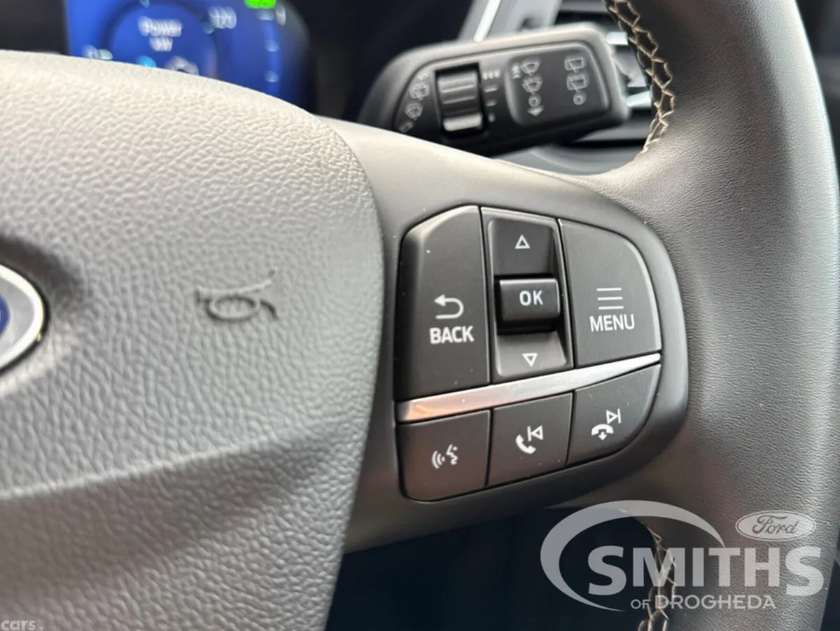 Ford Kuga MPV, Petrol Plug-in Hybrid, 2023, Red