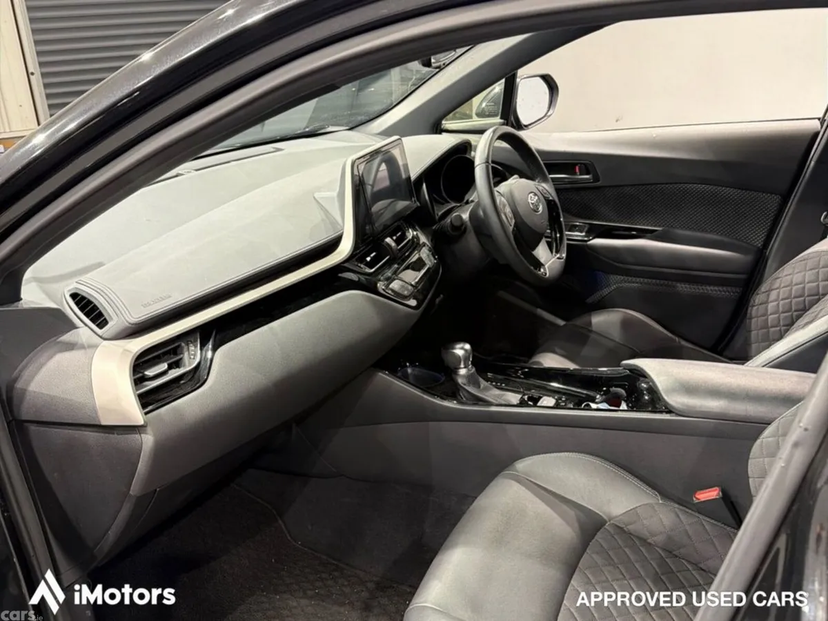 Toyota C-HR SUV, Petrol Hybrid, 2021, Black