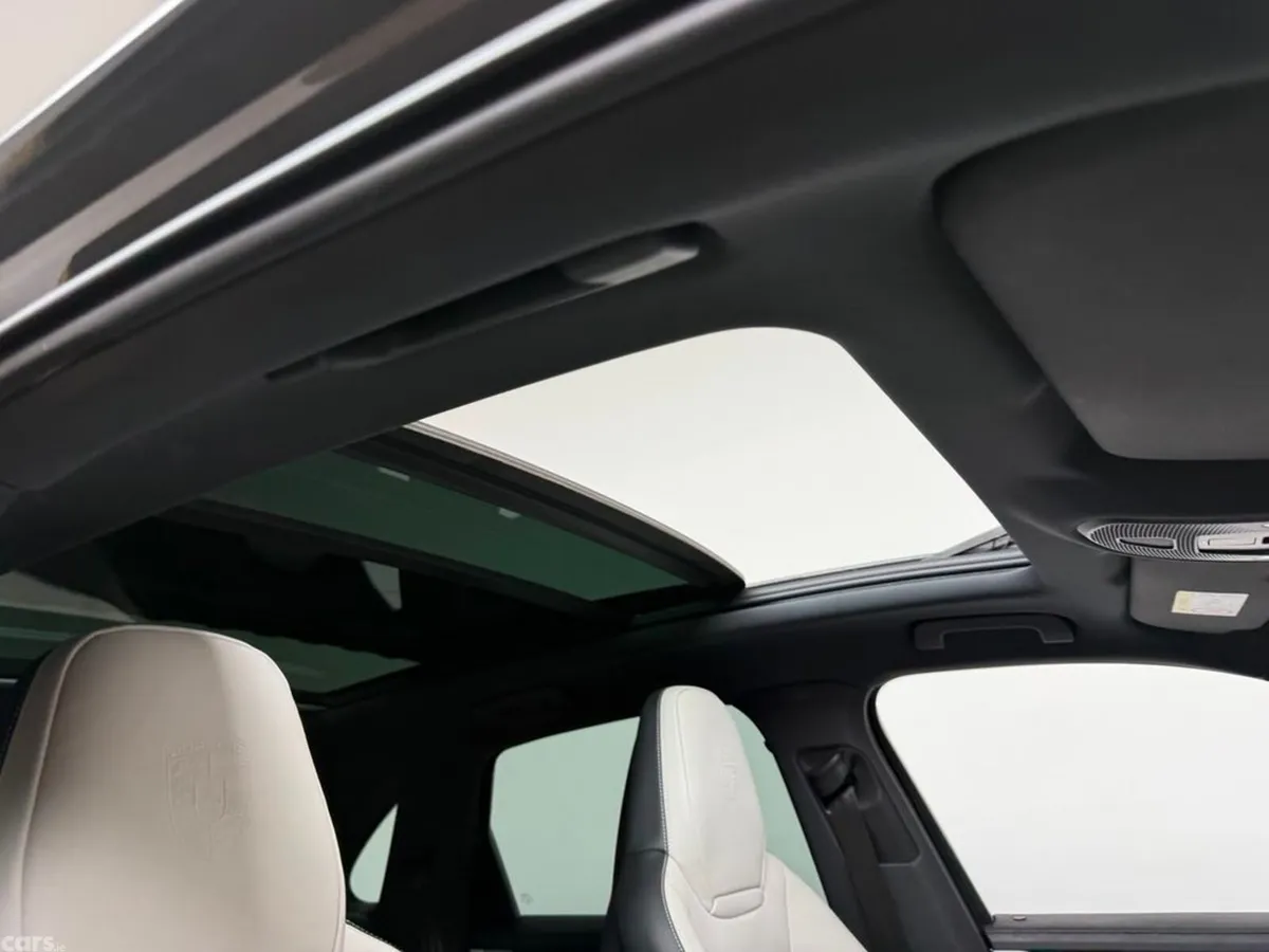 Porsche Cayenne SUV, Petrol Plug-in Hybrid, 2024, Grey