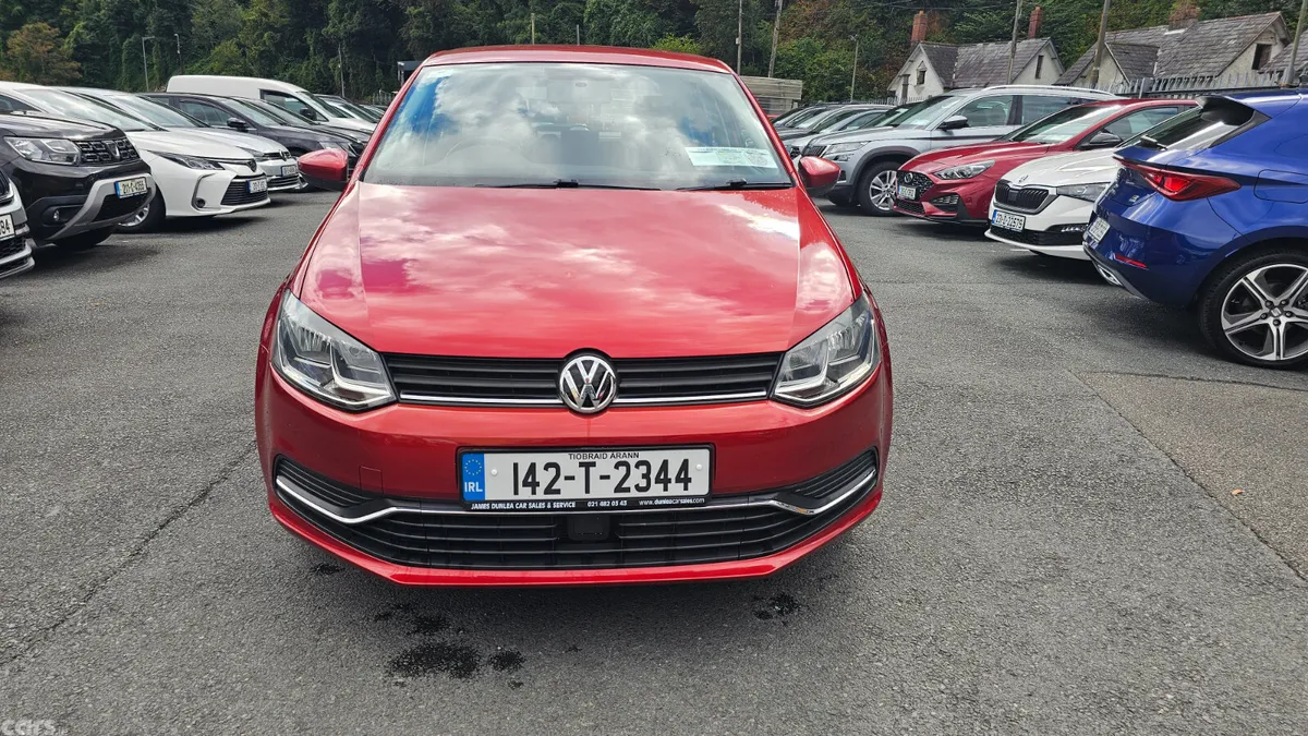 Volkswagen Polo Hatchback, Petrol, 2014, Red