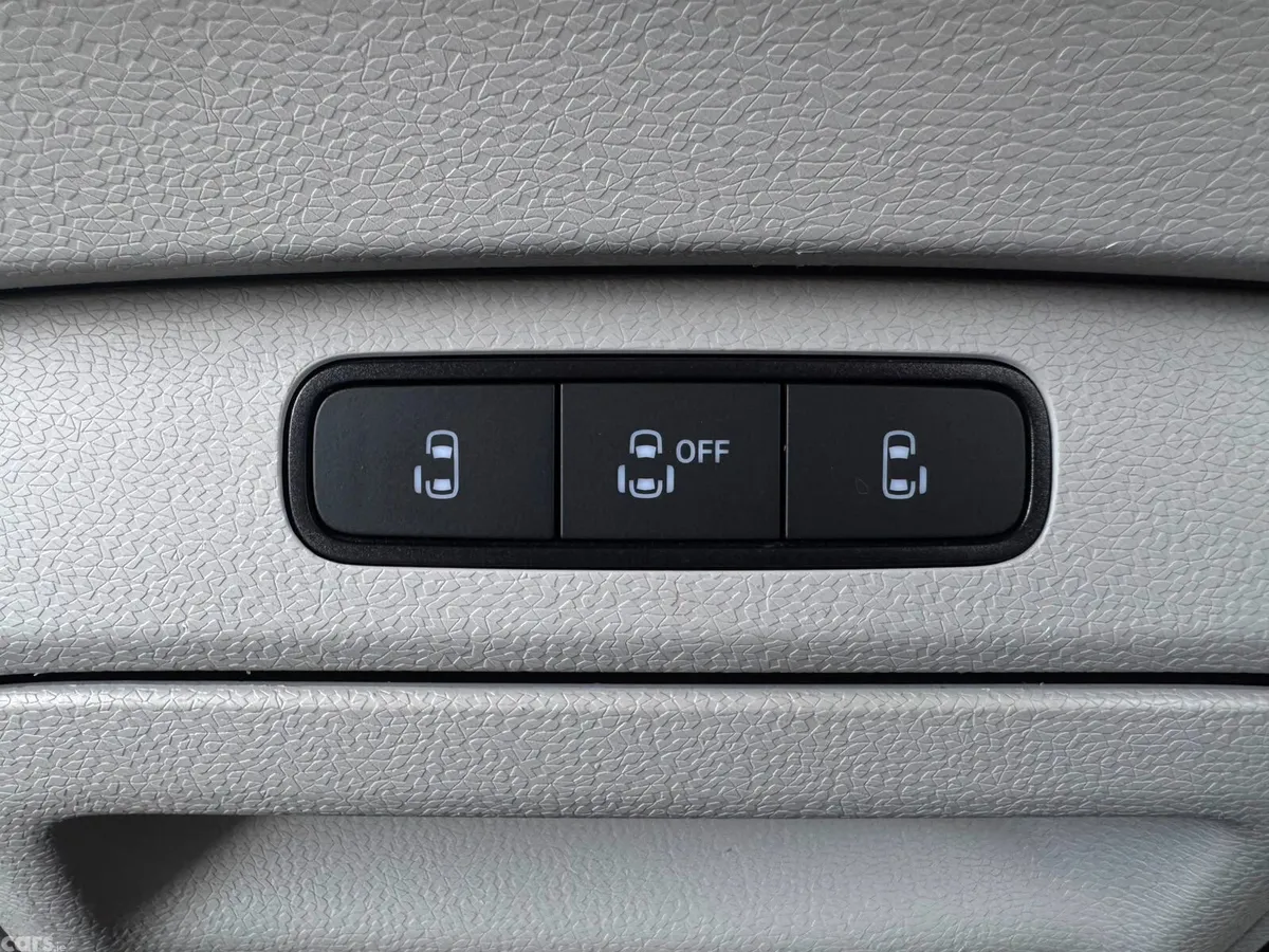 Volkswagen ID.Buzz Estate, Electric, 2022, Grey