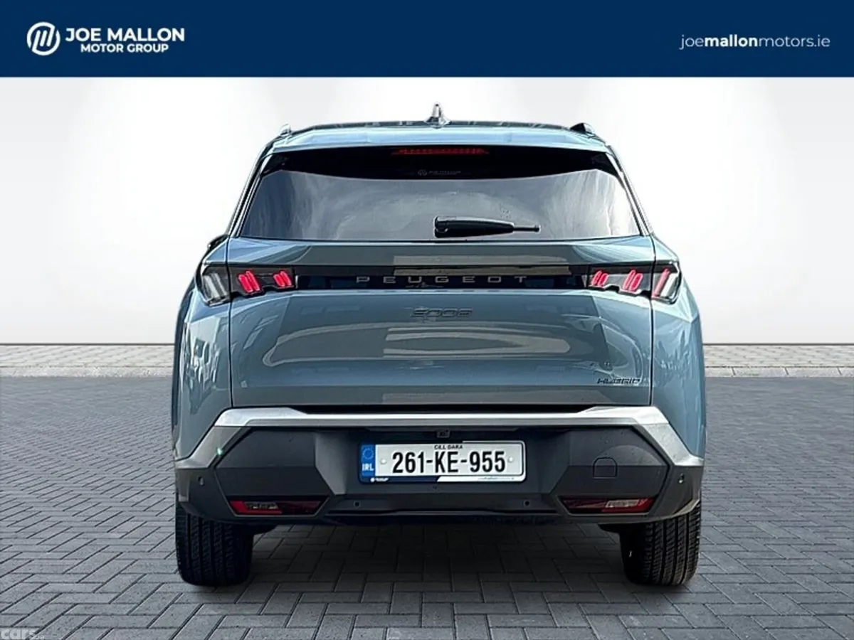 Peugeot 5008 MPV, Petrol, 2026, Blue
