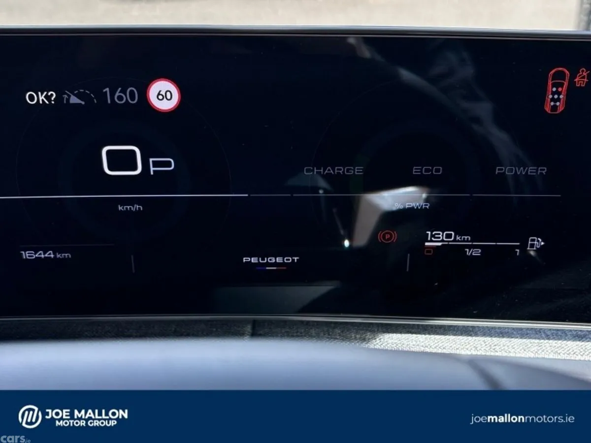 Peugeot 5008 MPV, Petrol, 2026, Blue