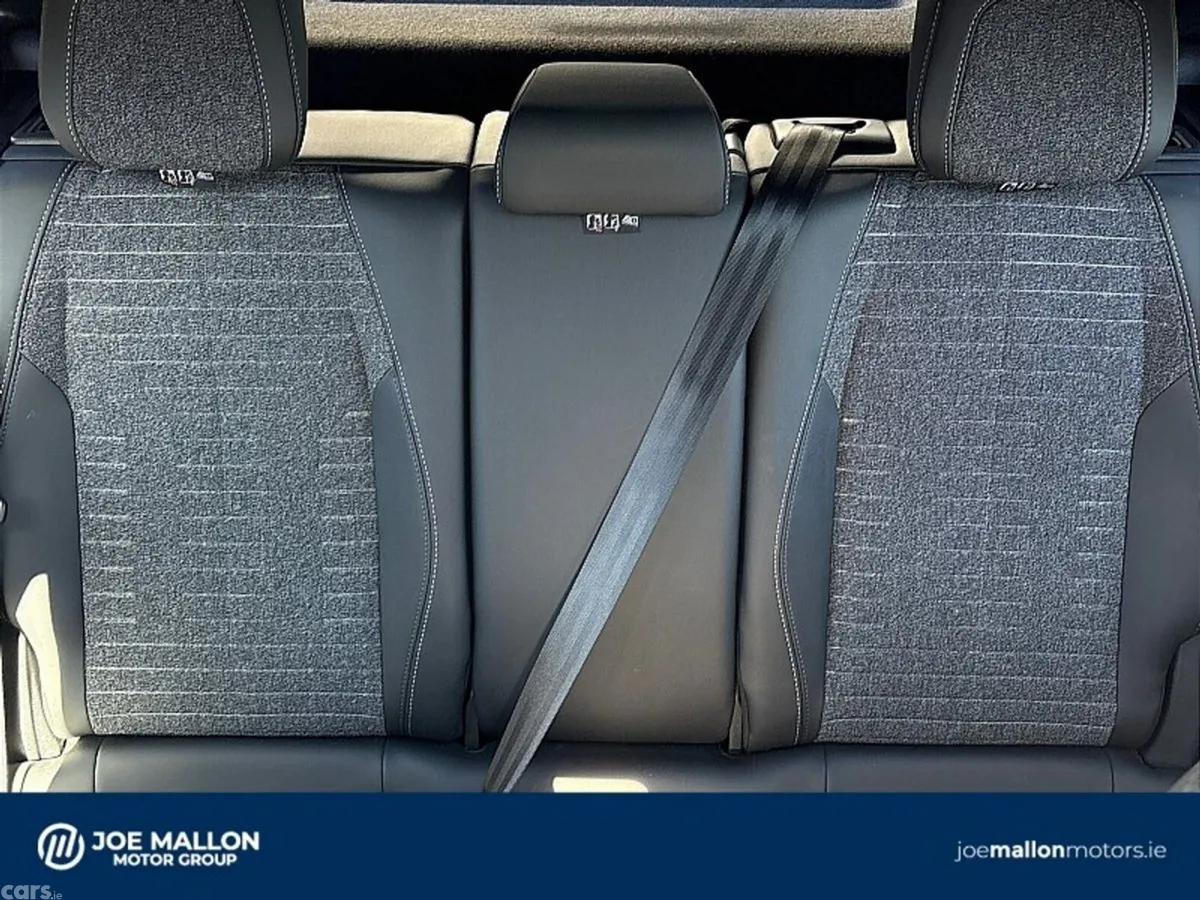 Peugeot 3008 MPV, Petrol, 2025, Grey