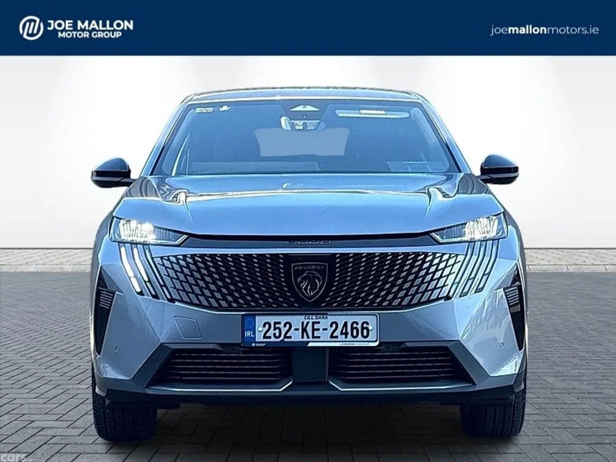 Peugeot 3008 MPV, Petrol, 2025, Grey