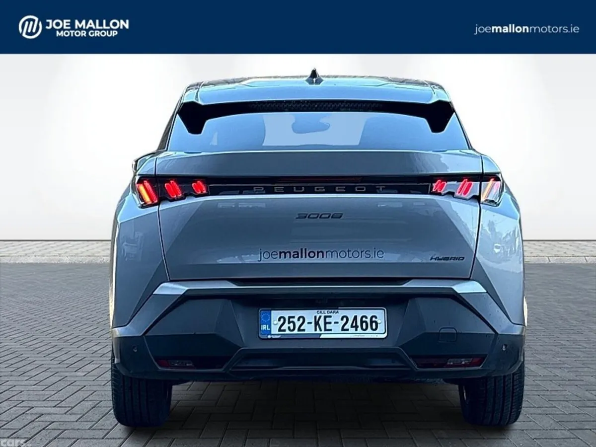 Peugeot 3008 MPV, Petrol, 2025, Grey