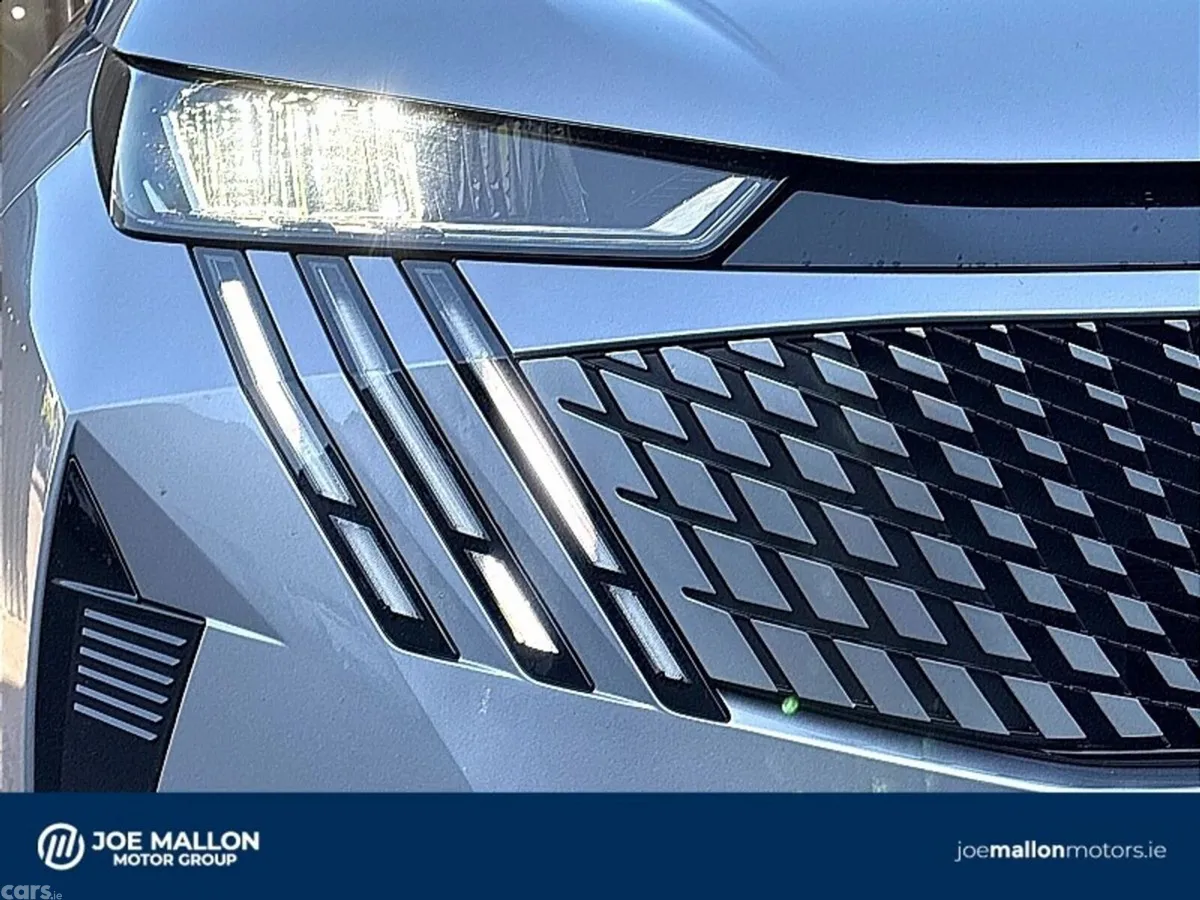 Peugeot 3008 MPV, Petrol, 2025, Grey