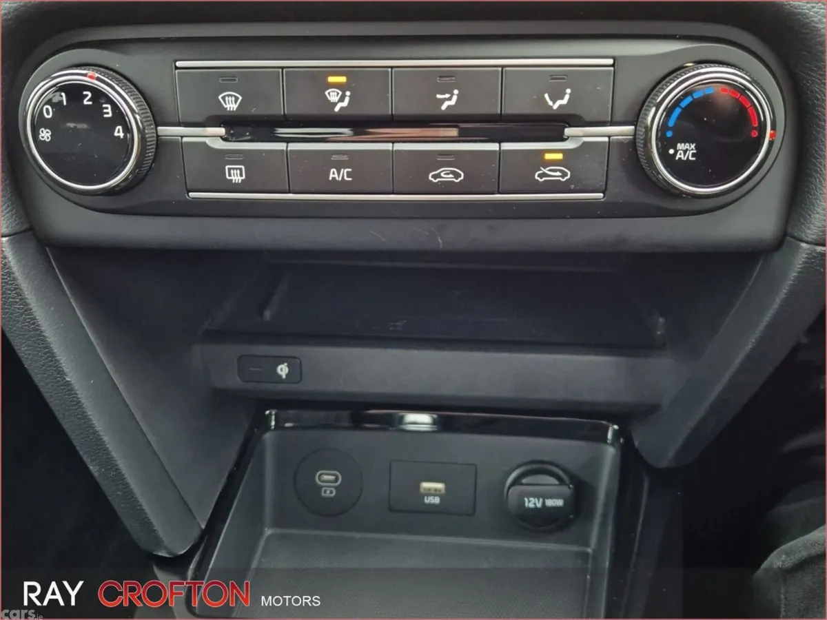 Kia Ceed Hatchback, Petrol, 2025, White