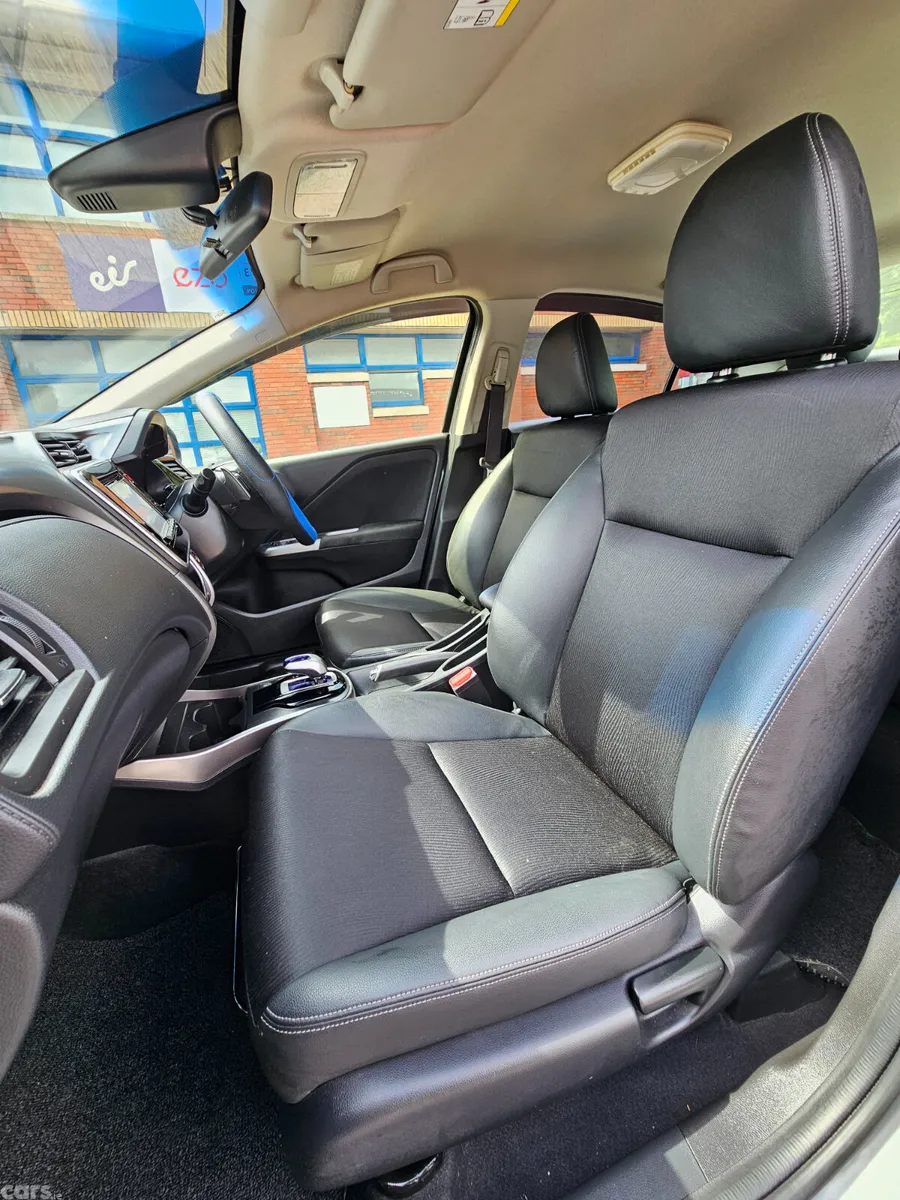 Honda Grace Saloon, Petrol Hybrid, 2015, Grey