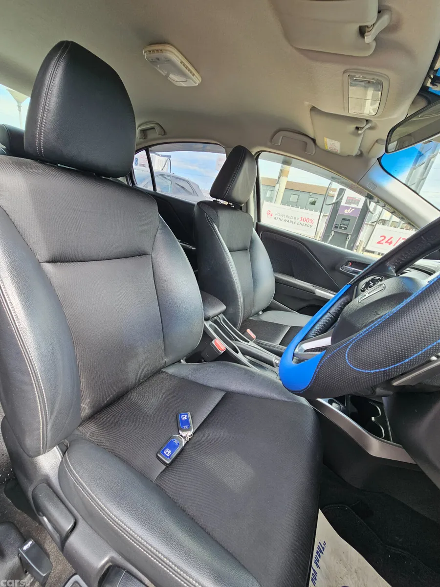 Honda Grace Saloon, Petrol Hybrid, 2015, Grey