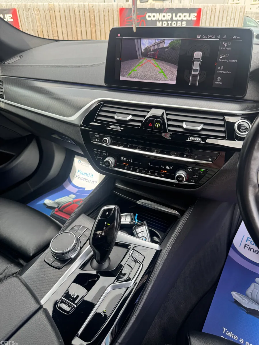 BMW 5-Series Saloon, Diesel Hybrid, 2021, White