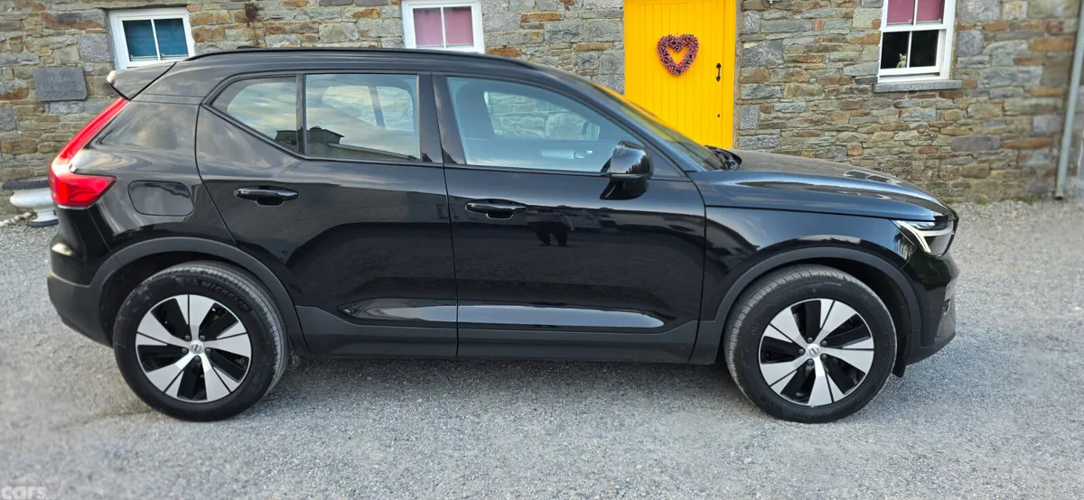 Volvo XC40 SUV, Petrol Plug-in Hybrid, 2023, Black