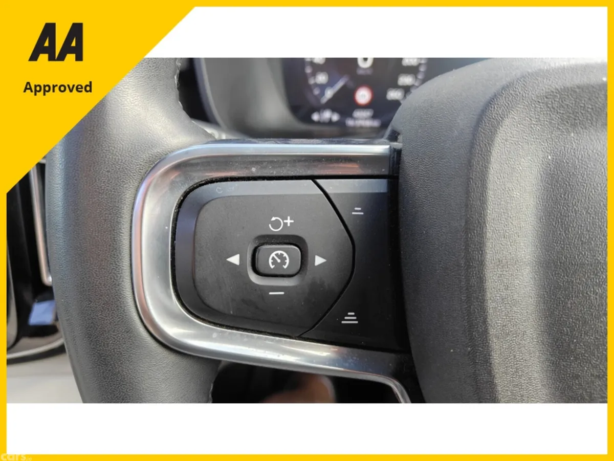 Volvo XC40 SUV, Petrol Plug-in Hybrid, 2022, Black