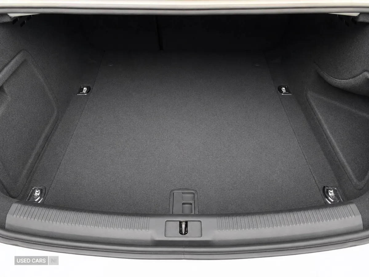 Audi A4 , Petrol, 2015, White