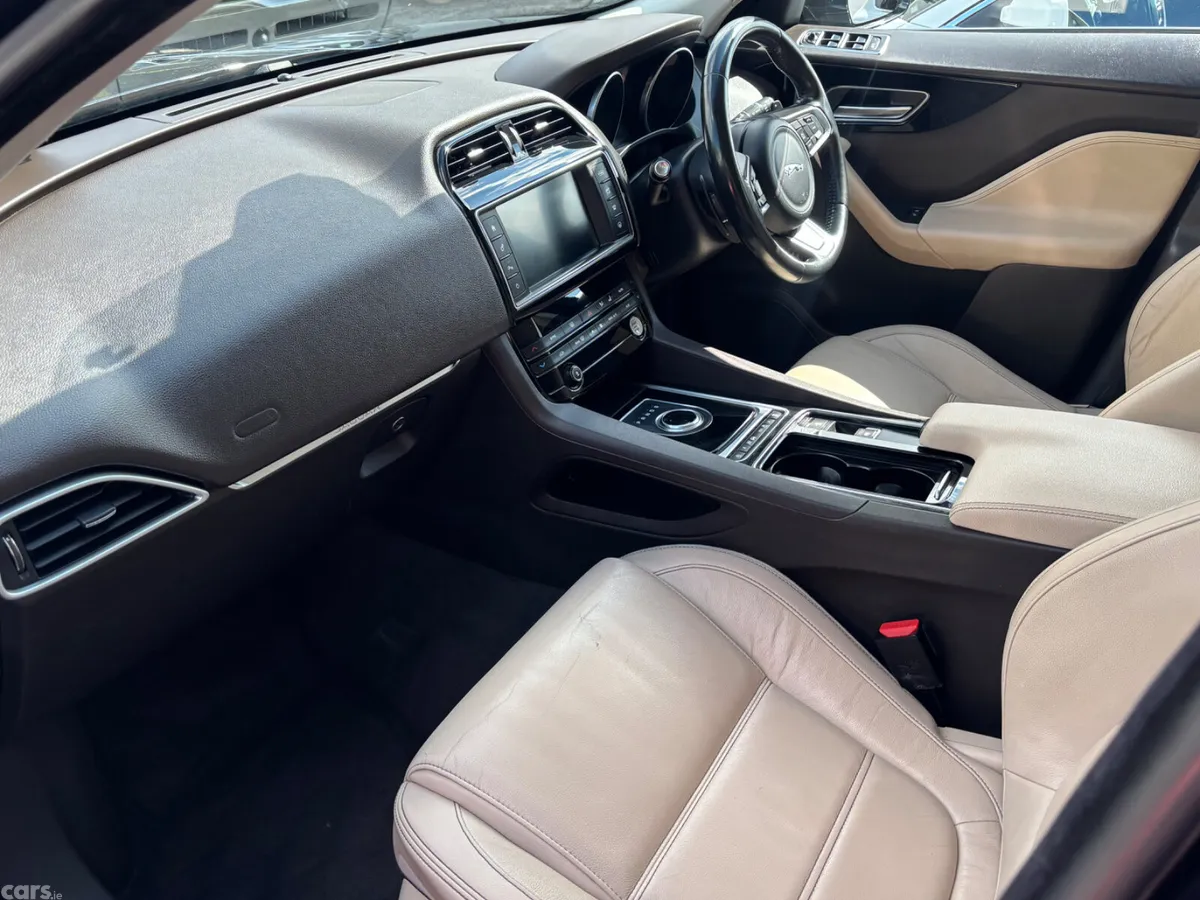 Jaguar F-Pace SUV, Diesel, 2018, Blue