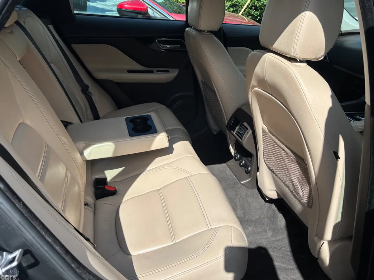 Jaguar F-Pace SUV, Diesel, 2018, Blue