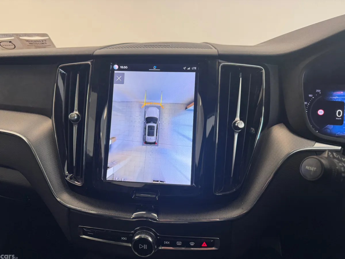 Volvo XC60 SUV, Petrol Plug-in Hybrid, 2024, Grey