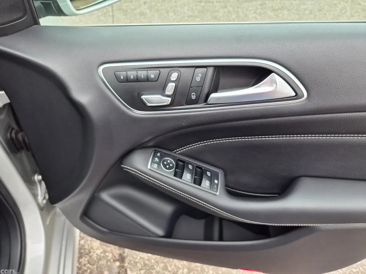 Mercedes-Benz B-Class Hatchback, Petrol, 2019, Silver