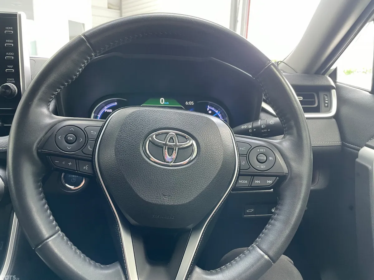 Toyota RAV4 SUV, Petrol Hybrid, 2021, White