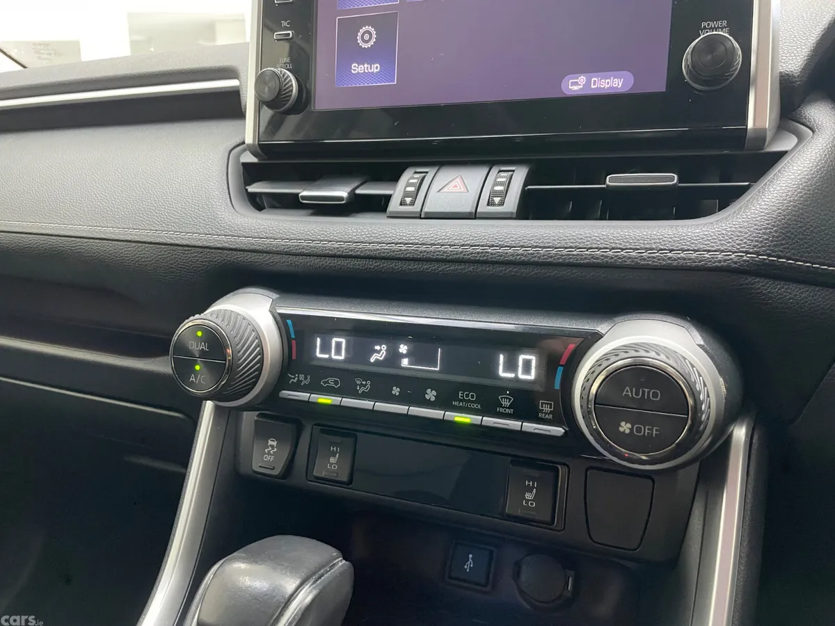Toyota RAV4 SUV, Petrol Hybrid, 2021, White
