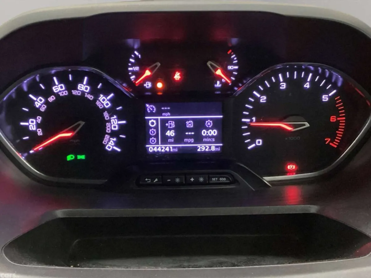 Peugeot Partner MPV, Diesel, 2024, White